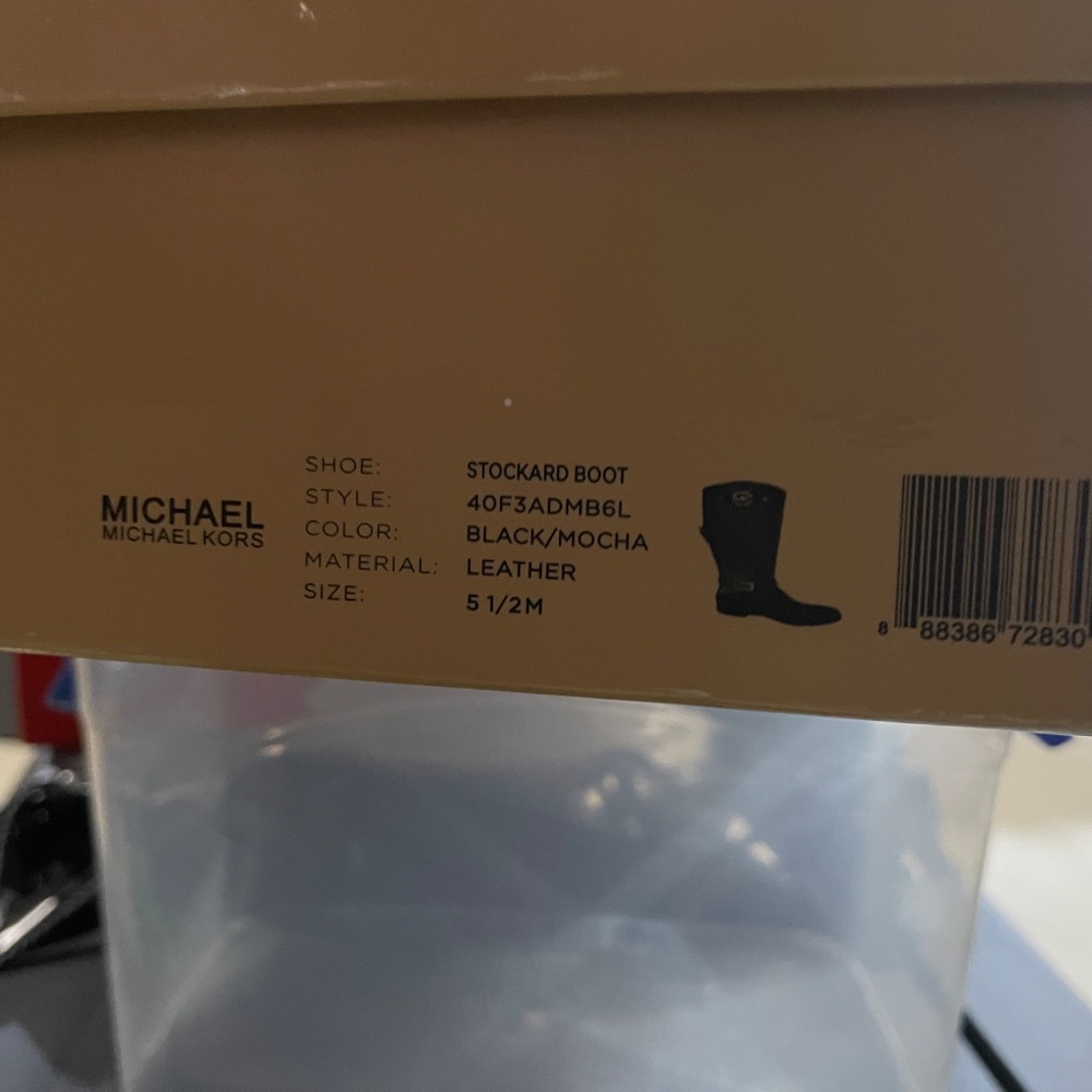 NWT NIB Michael Kors Woman’s Size 5.5 Stockholm Mocha Black Logo Riding Boot - Picture 3 of 3